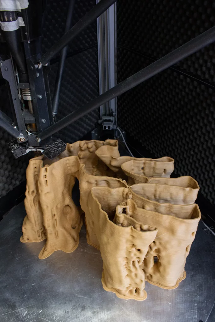 ARBOR.Pilae installation printing at LAMÁQUINA facilities, 2025. Photo © LAMÁQUINA.