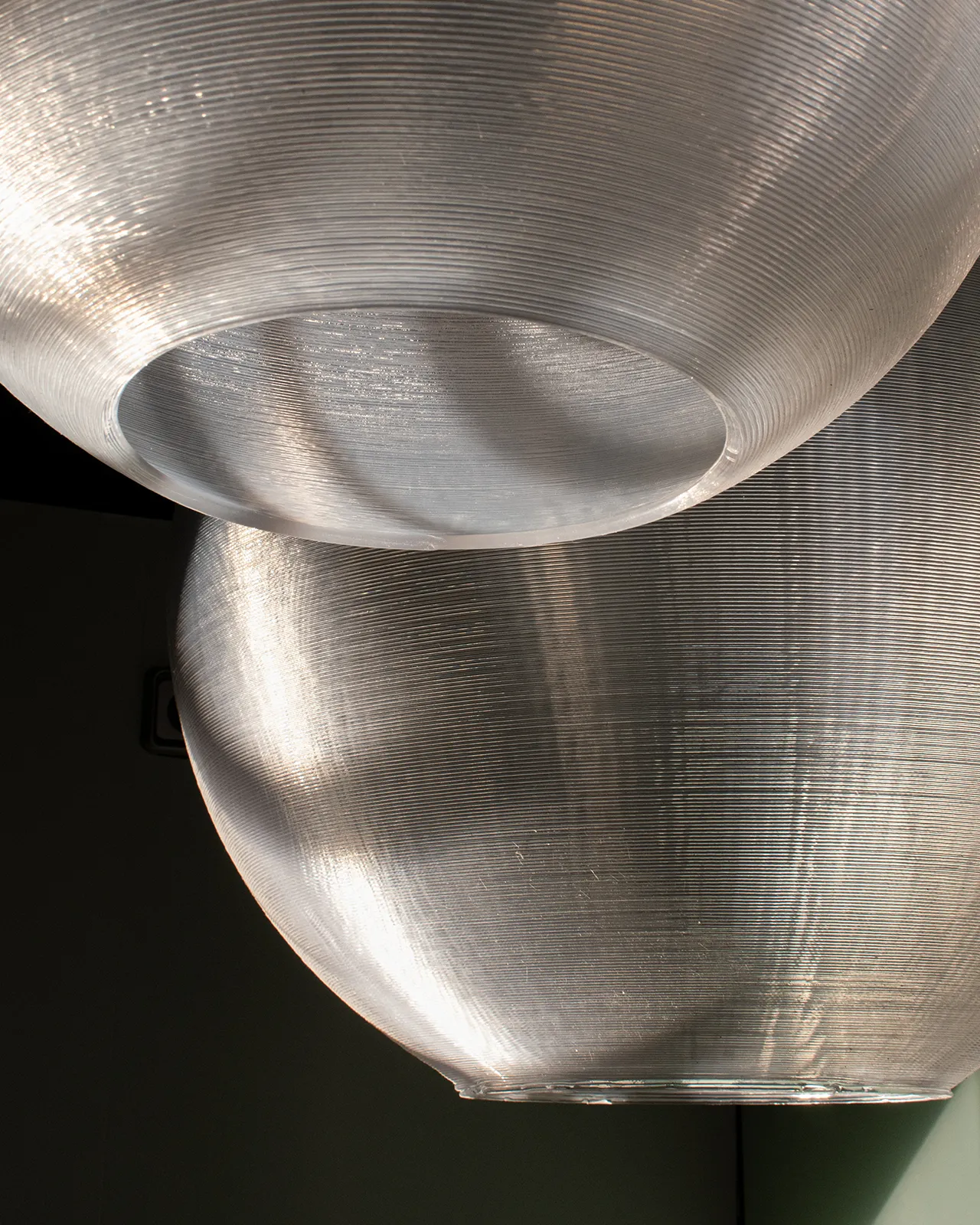 Aire collection lamps.